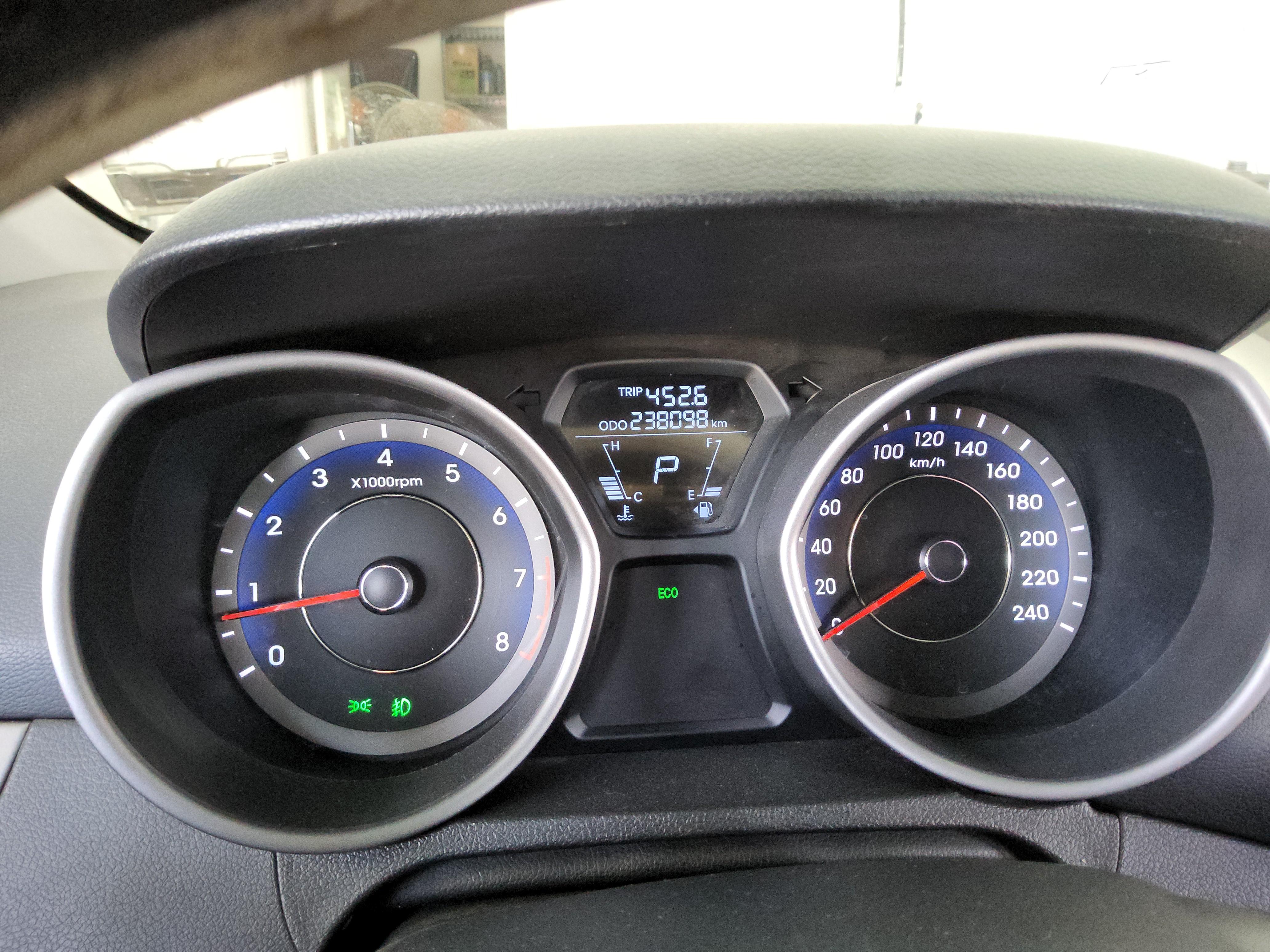 Hyundai Elantra 2012 - Image 8