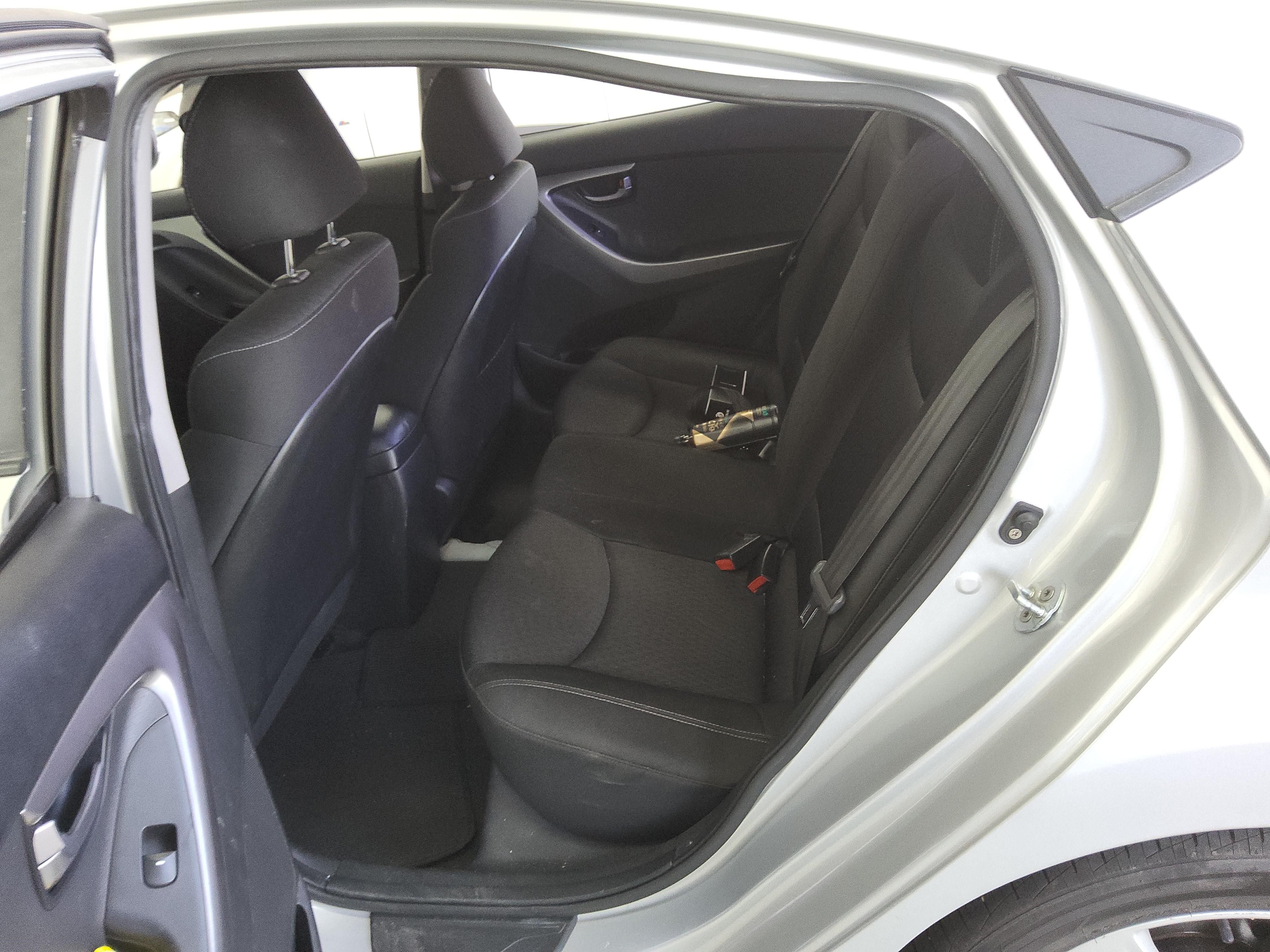 Hyundai Elantra 2012 - Image 11