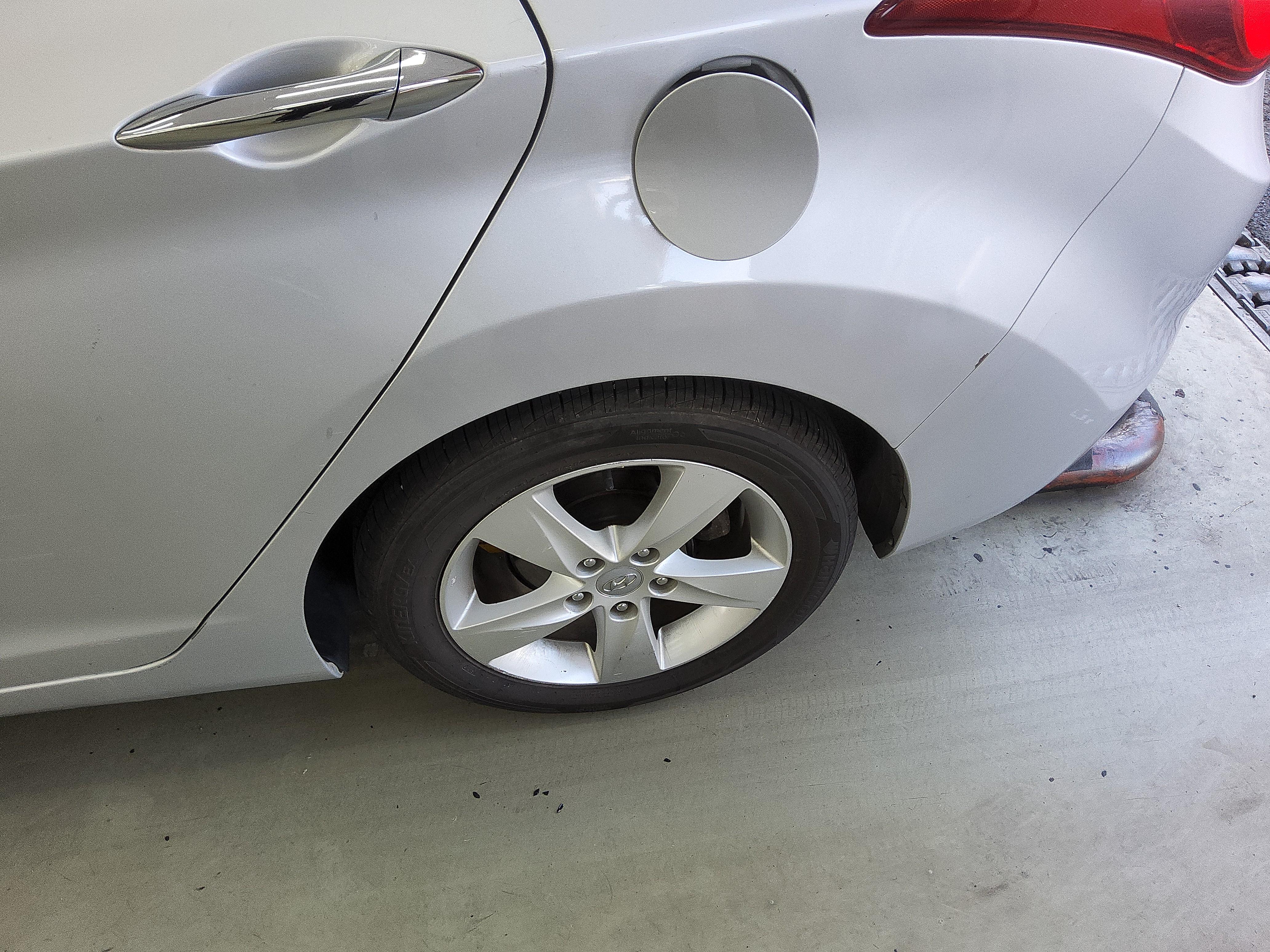 Hyundai Elantra 2012 - Image 21