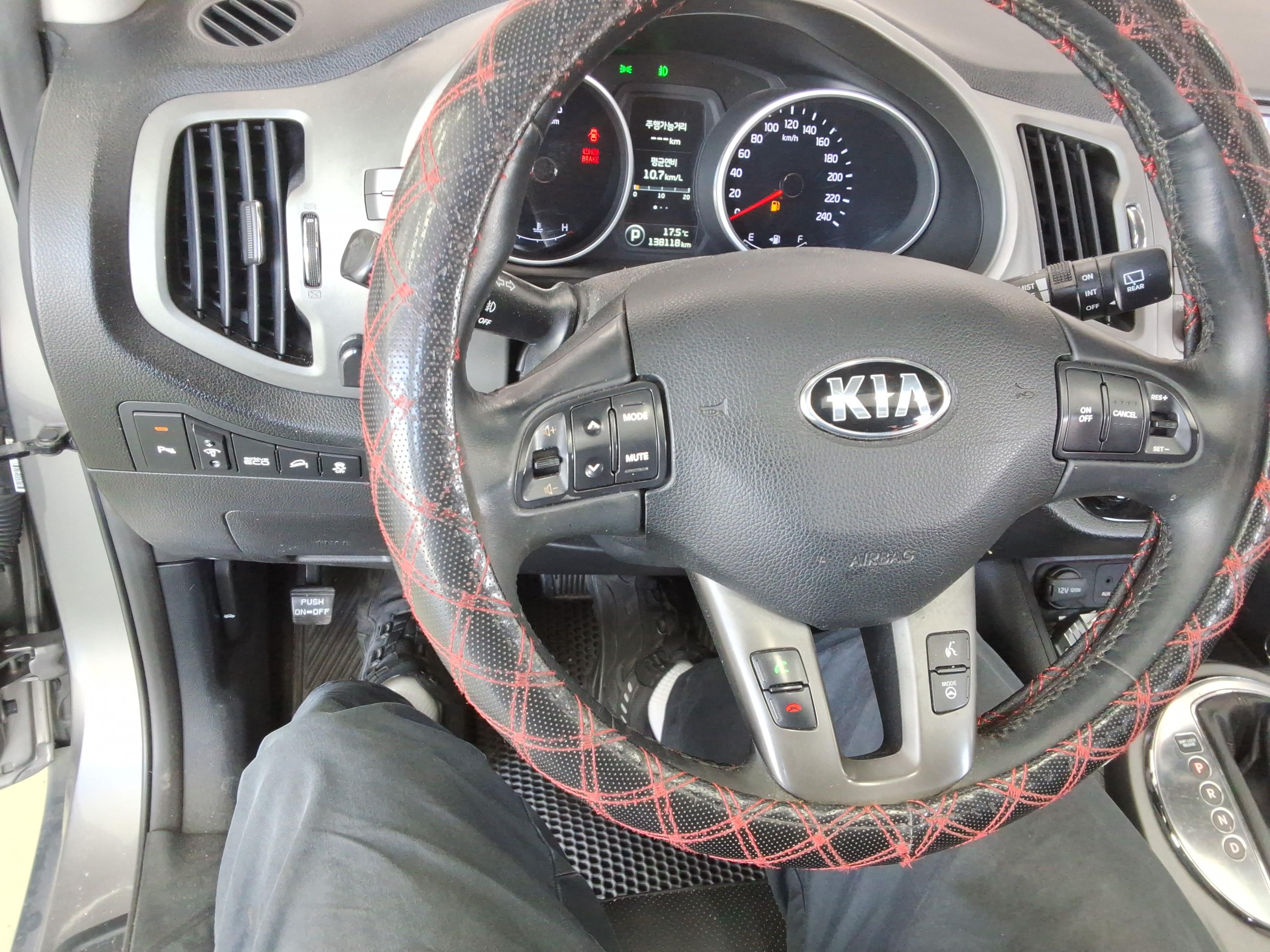 Kia Sportage 2015 - Image 17