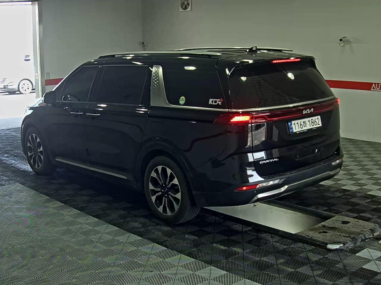 Kia SEDONA 2023 - Image 5