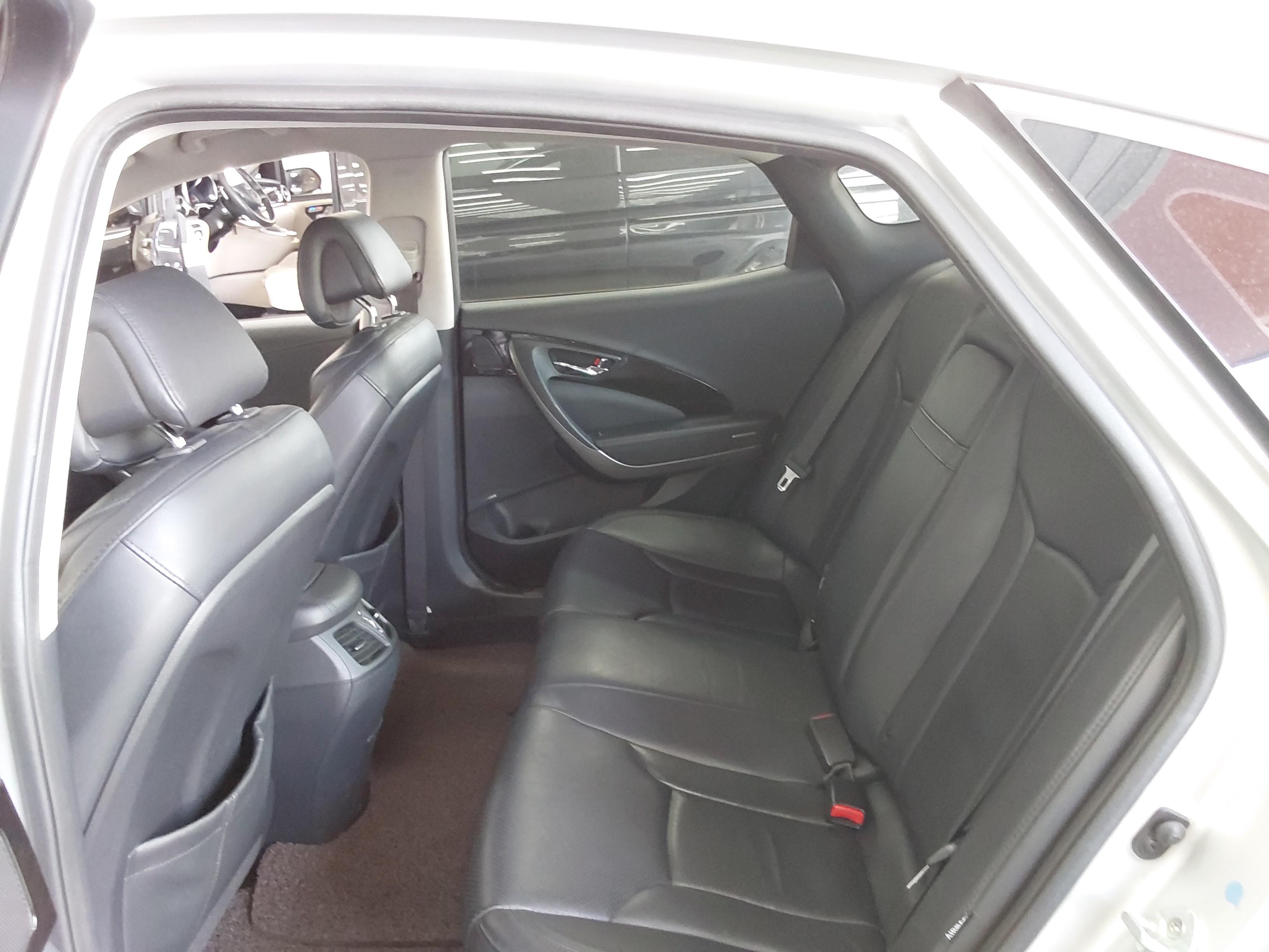 Hyundai Grandeur 2011 - Image 11