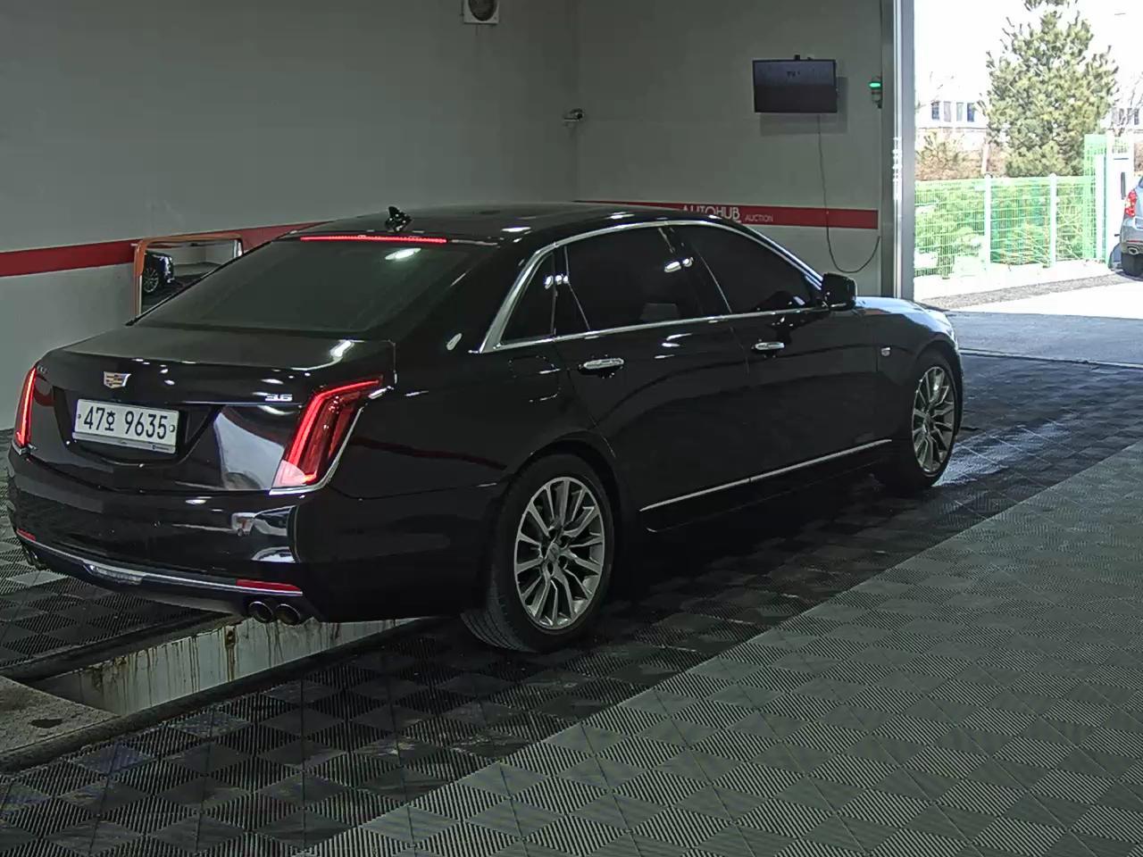 General Motors Cadillac - 4