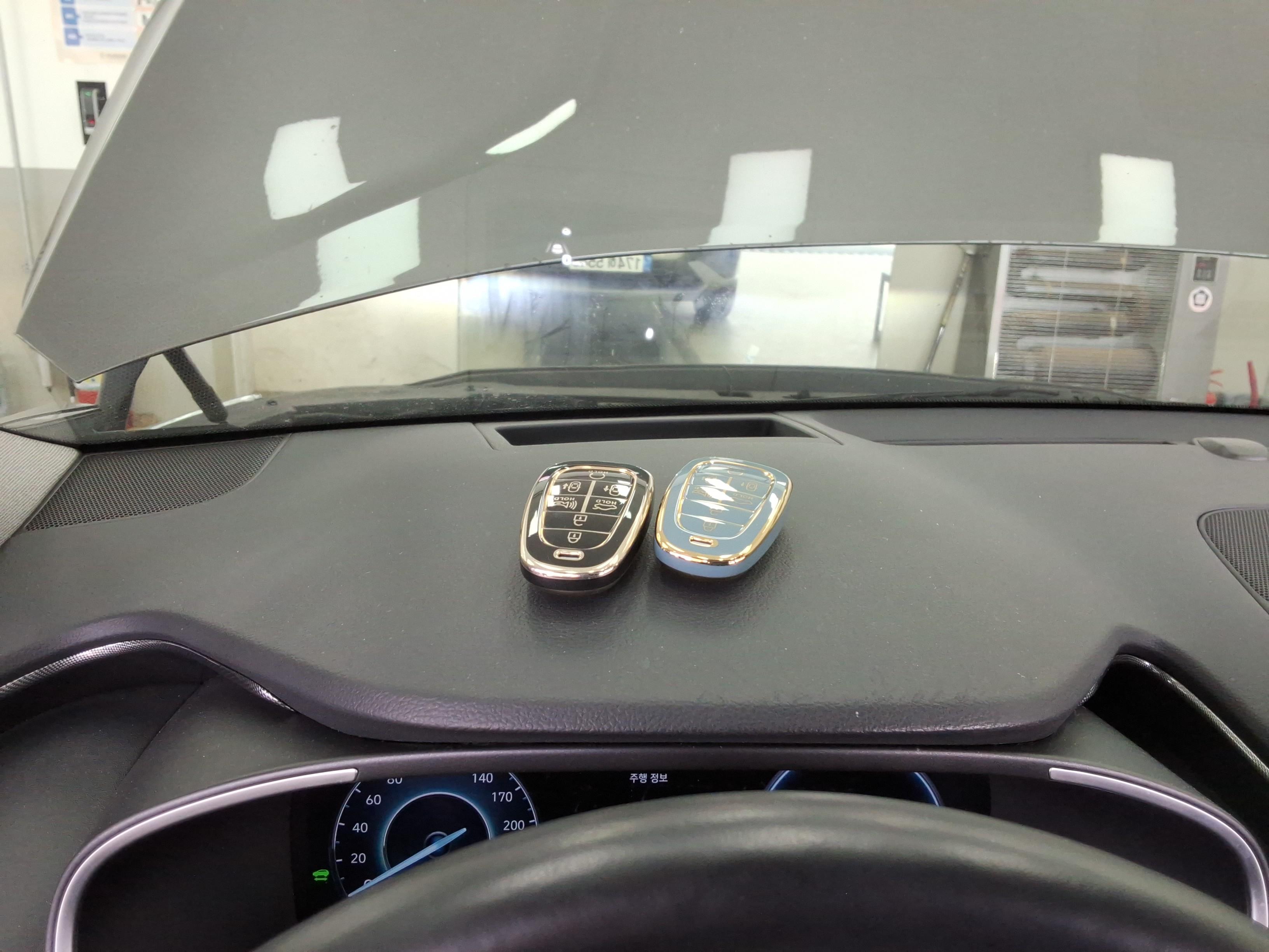 هيونداي سانتافي 2023 - صورة 17