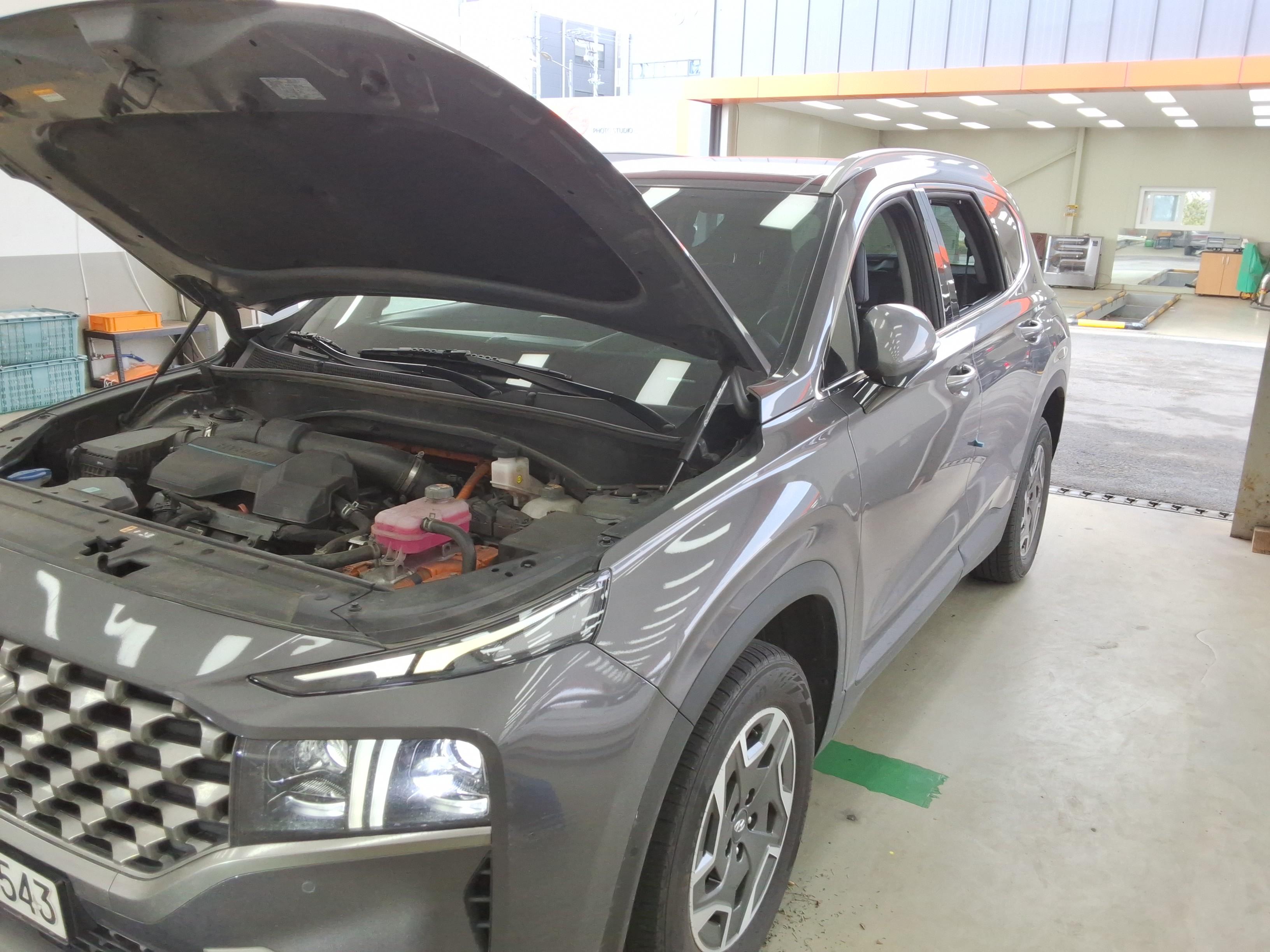 هيونداي سانتافي 2023 - صورة 21