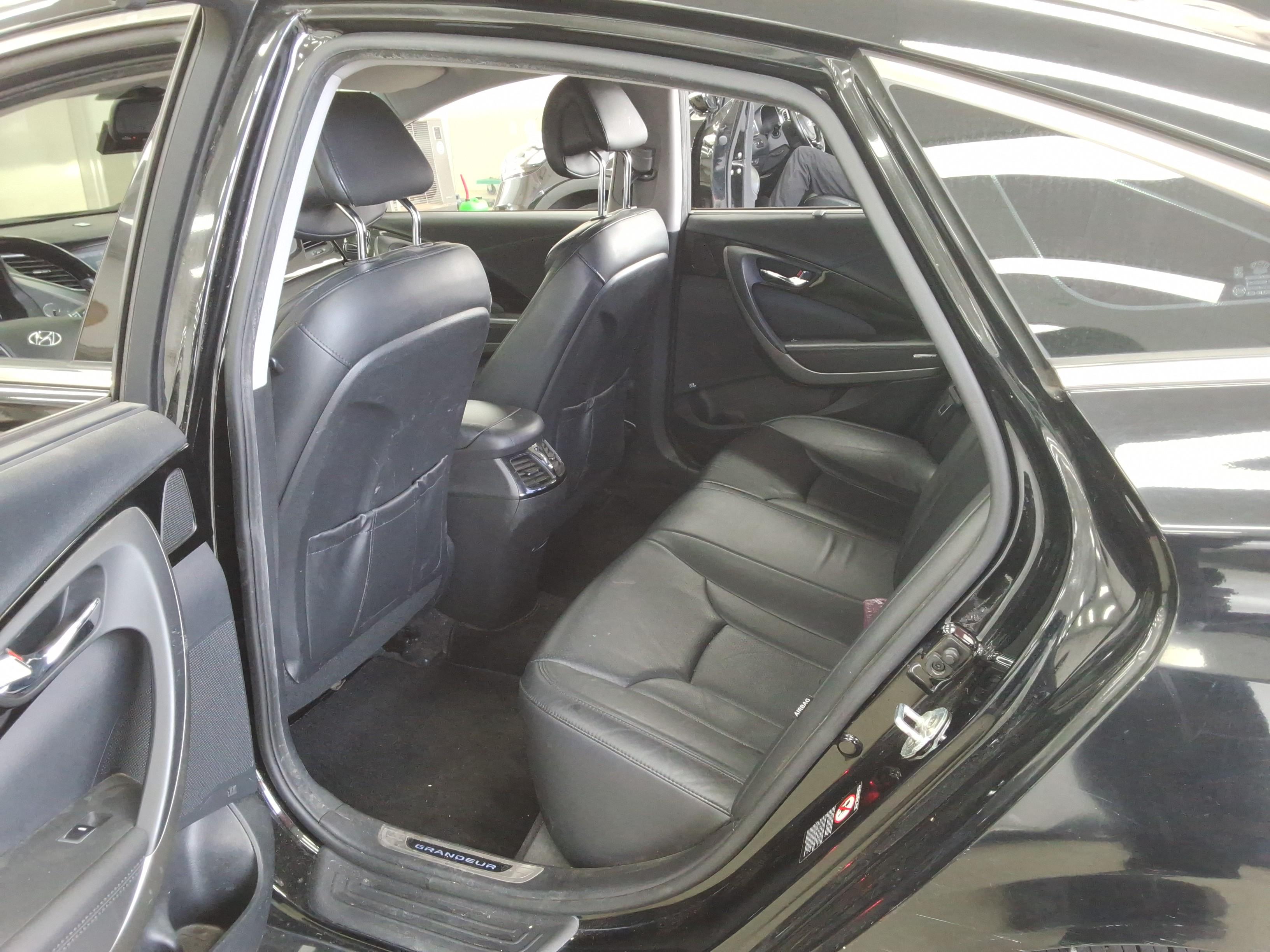 Hyundai Grandeur 2016 - Image 12