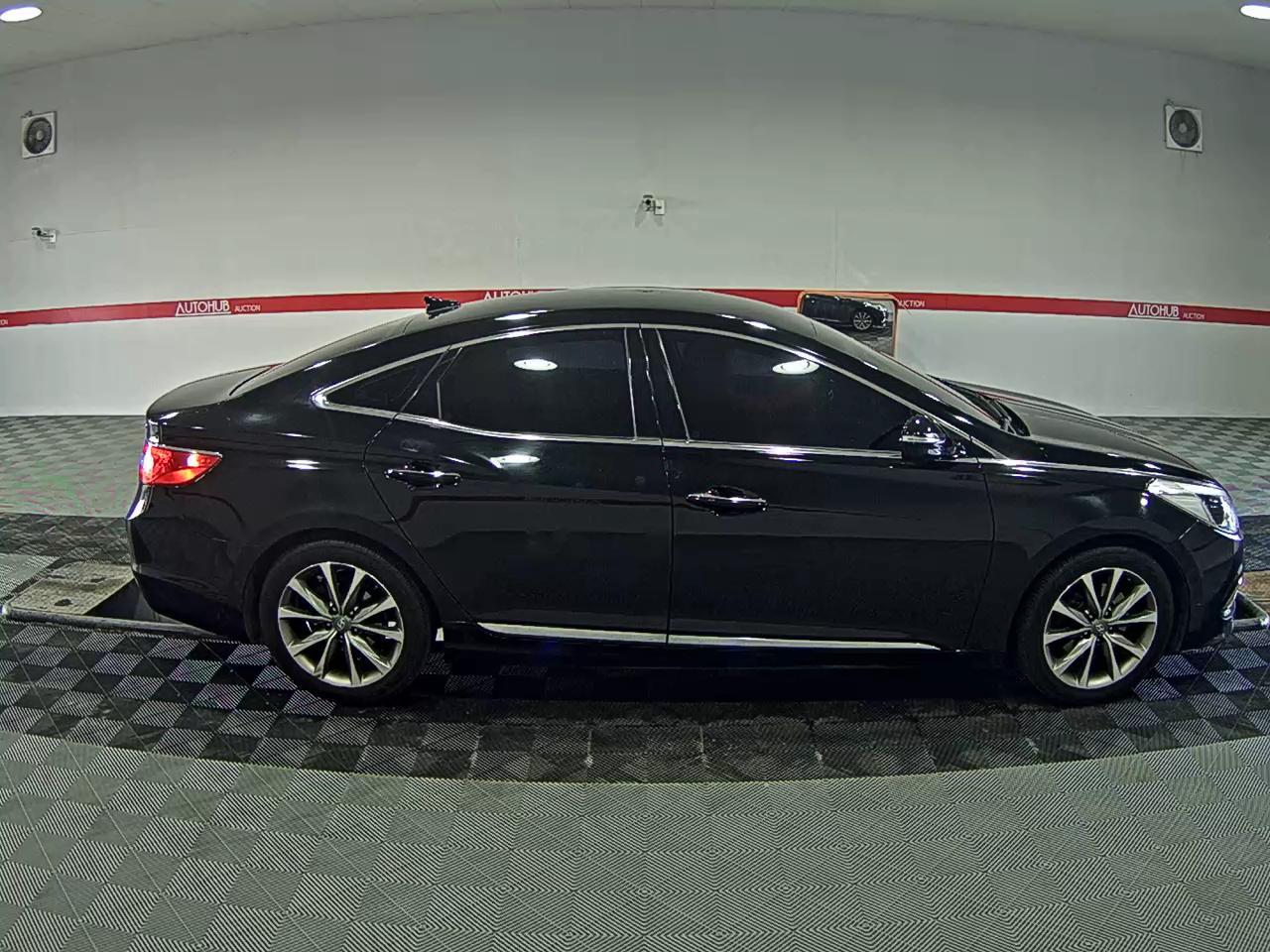 Hyundai Grandeur 2016 - Image 3