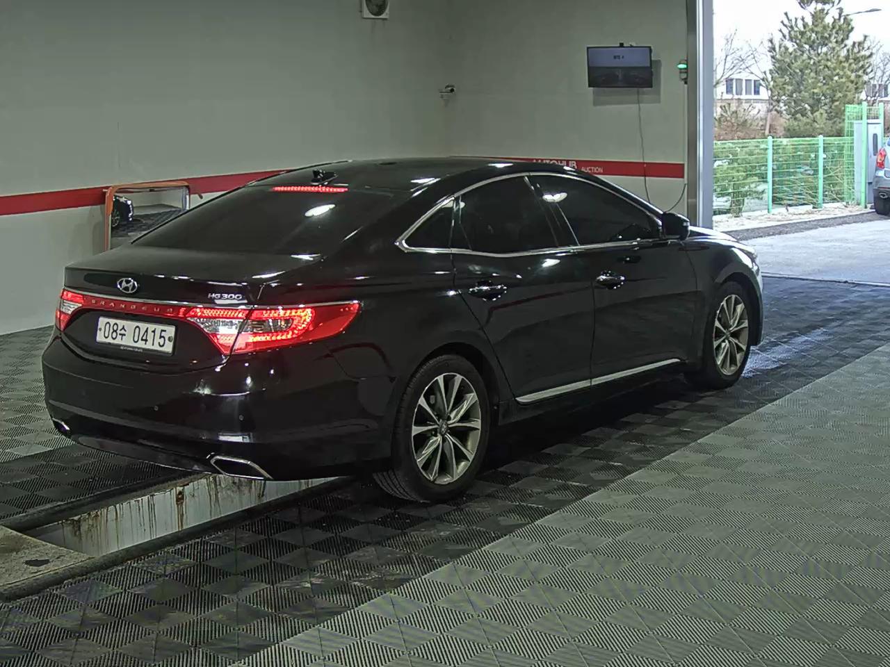 Hyundai Grandeur 2016 - Image 4