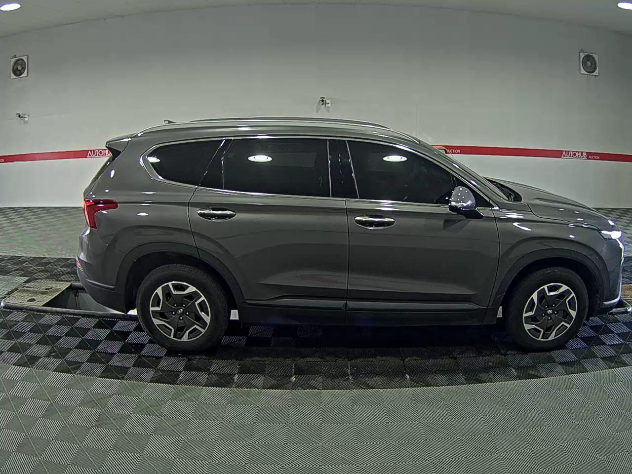 هيونداي سانتافي 2023 - صورة 3