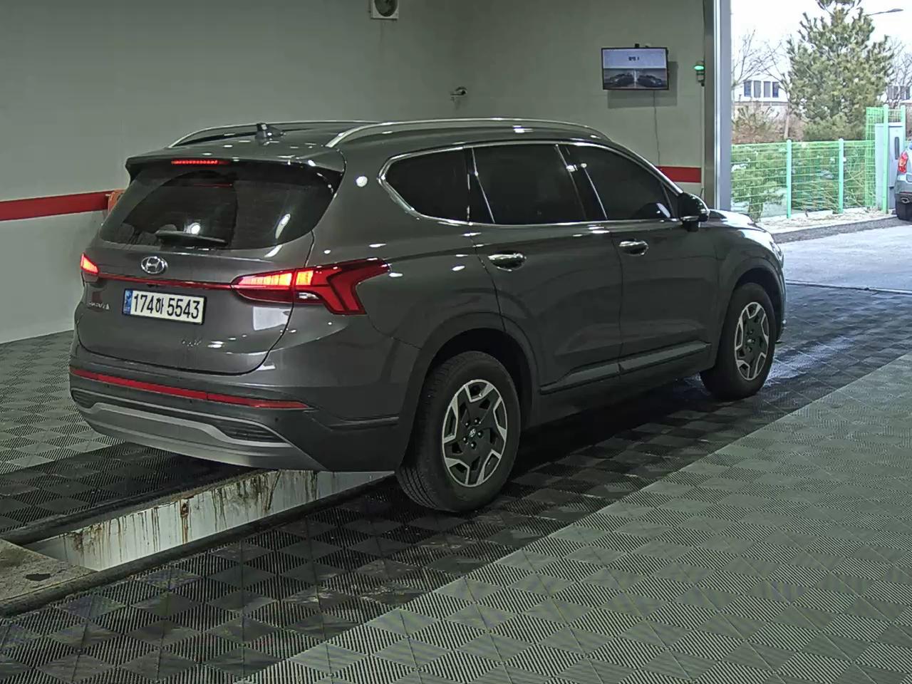 هيونداي سانتافي 2023 - صورة 4