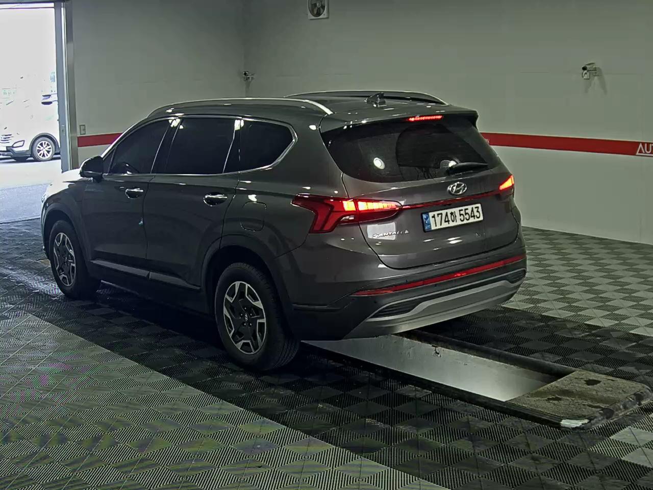 هيونداي سانتافي 2023 - صورة 5