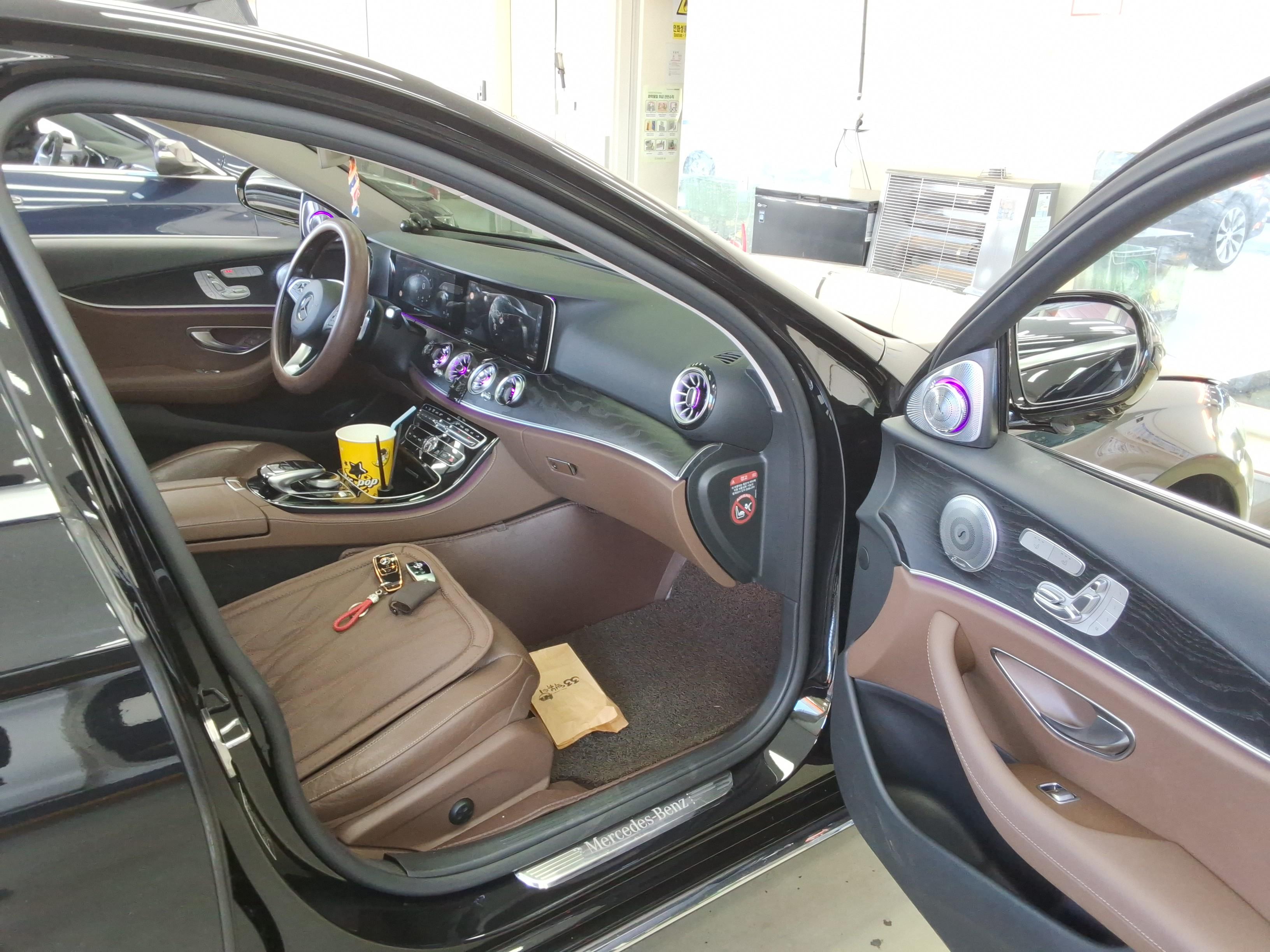 Mercedes-Benz E-Class 2017 - Image 14