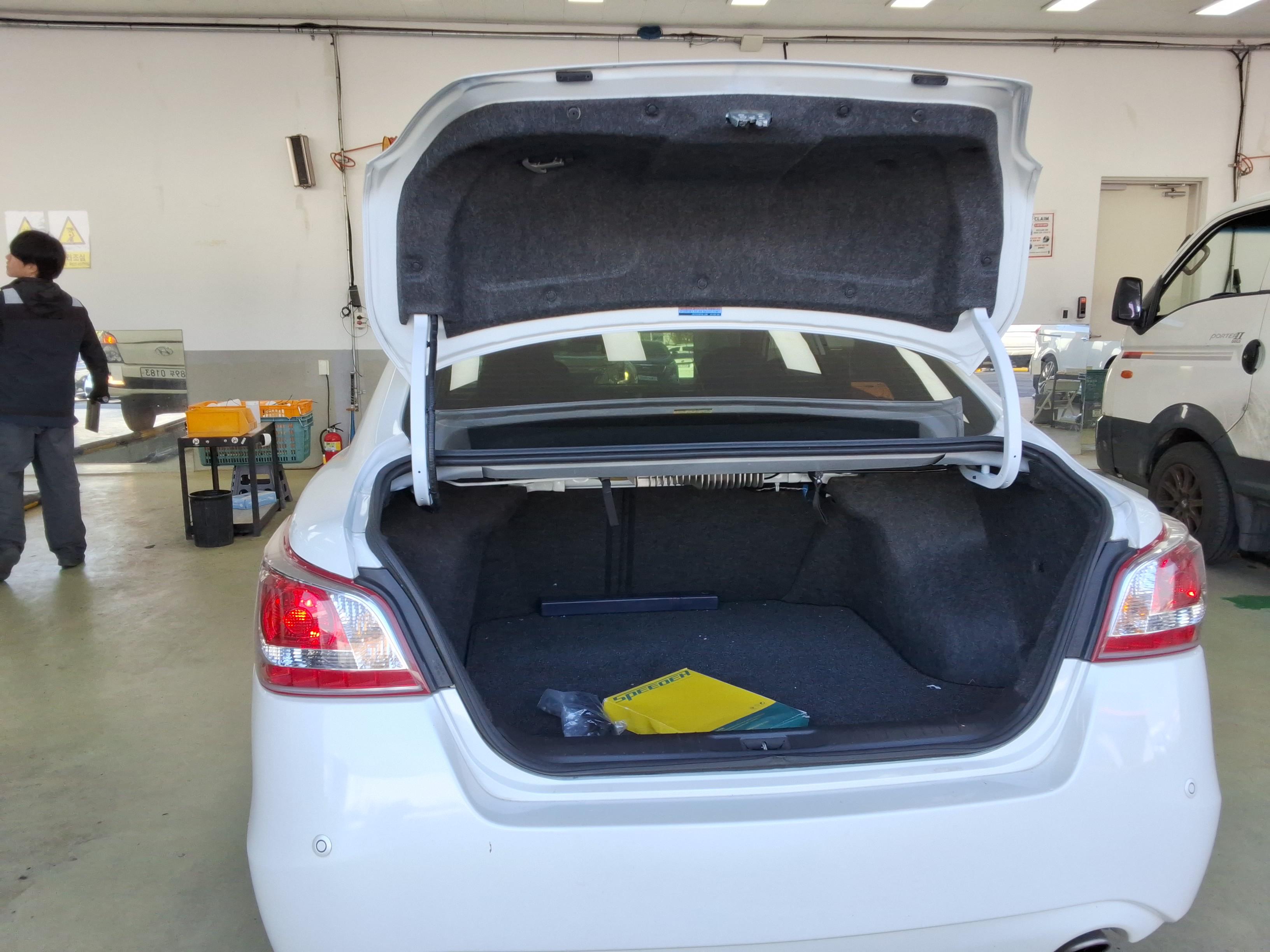 Nissan Altima - 15