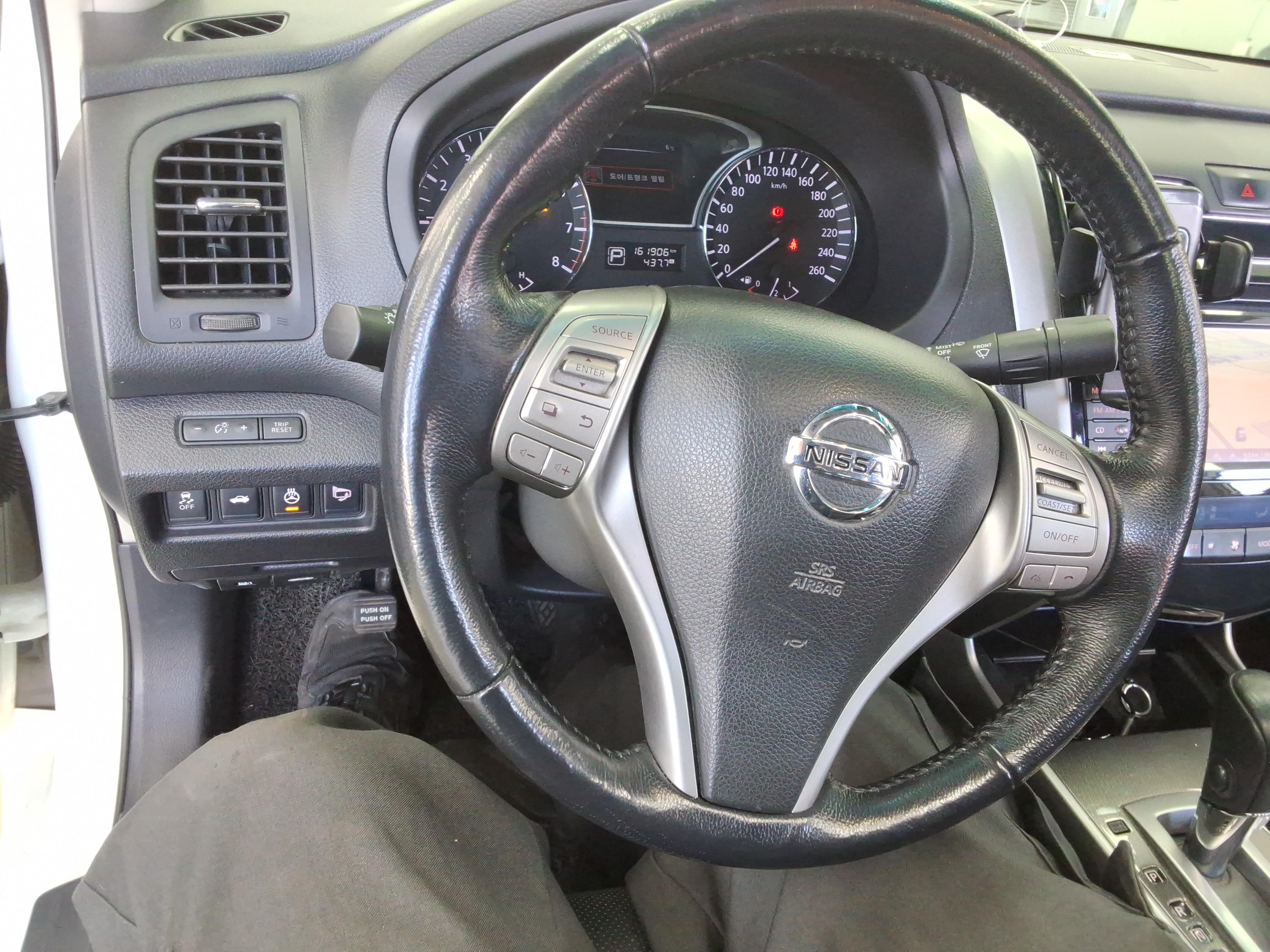 Nissan Altima - 17