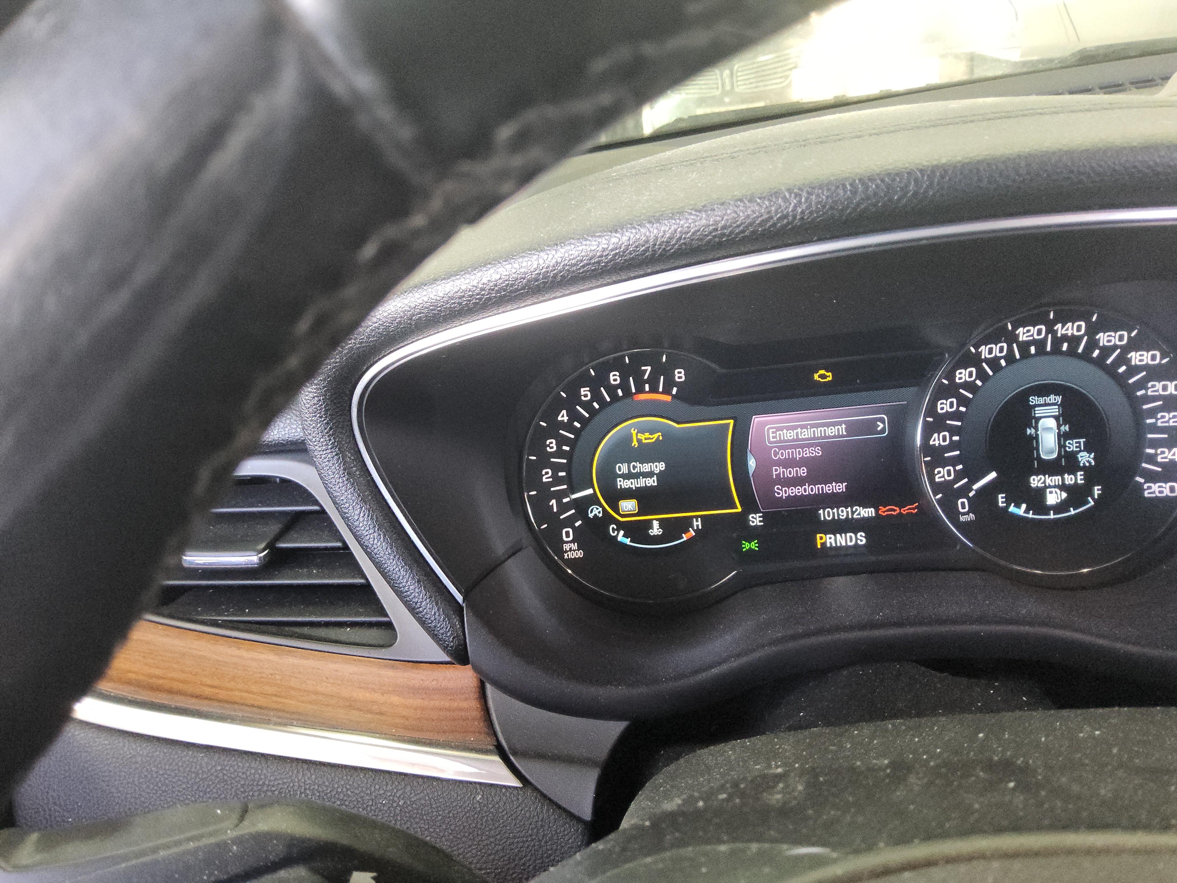 Lincoln MKC - 16