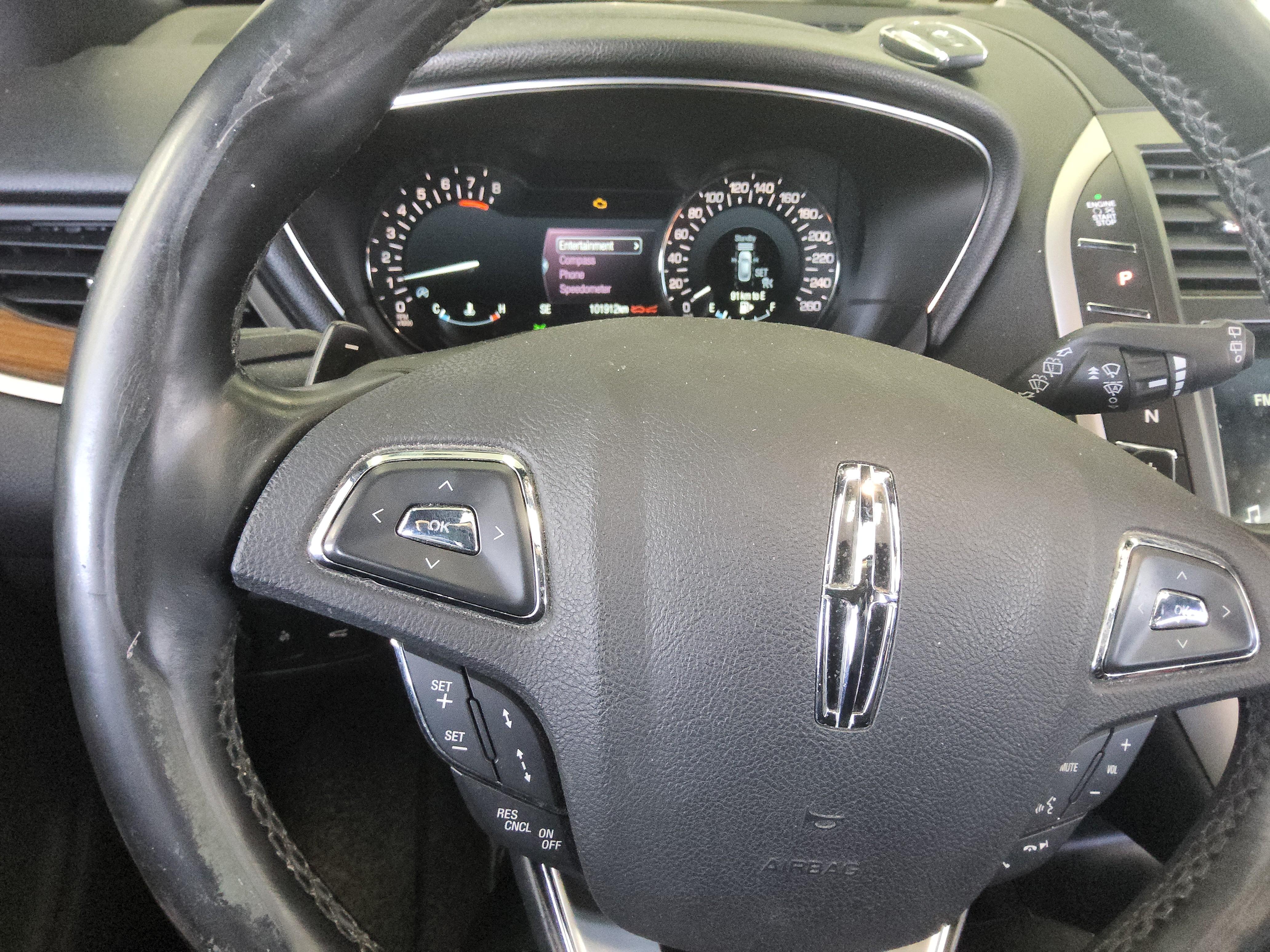 Lincoln MKC - 18