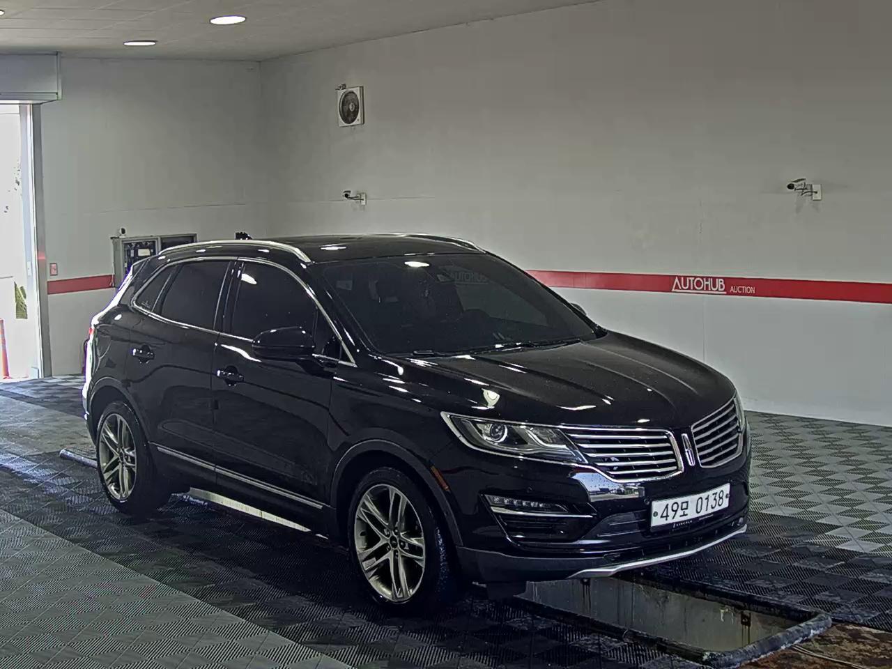 Lincoln MKC - 2