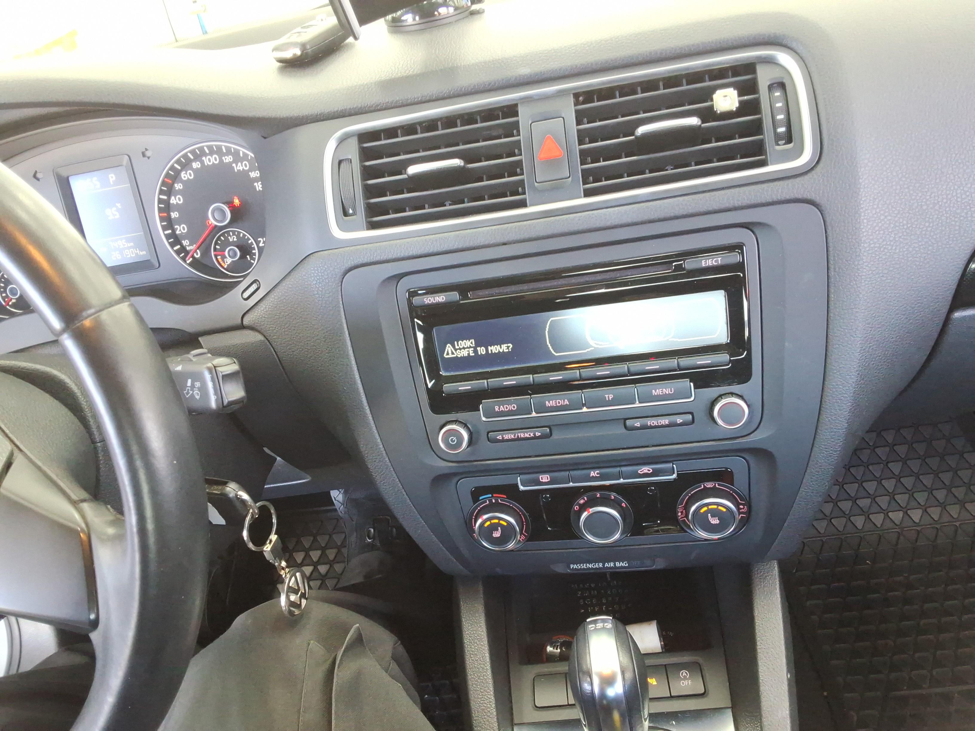 Volkswagen Jetta - 18