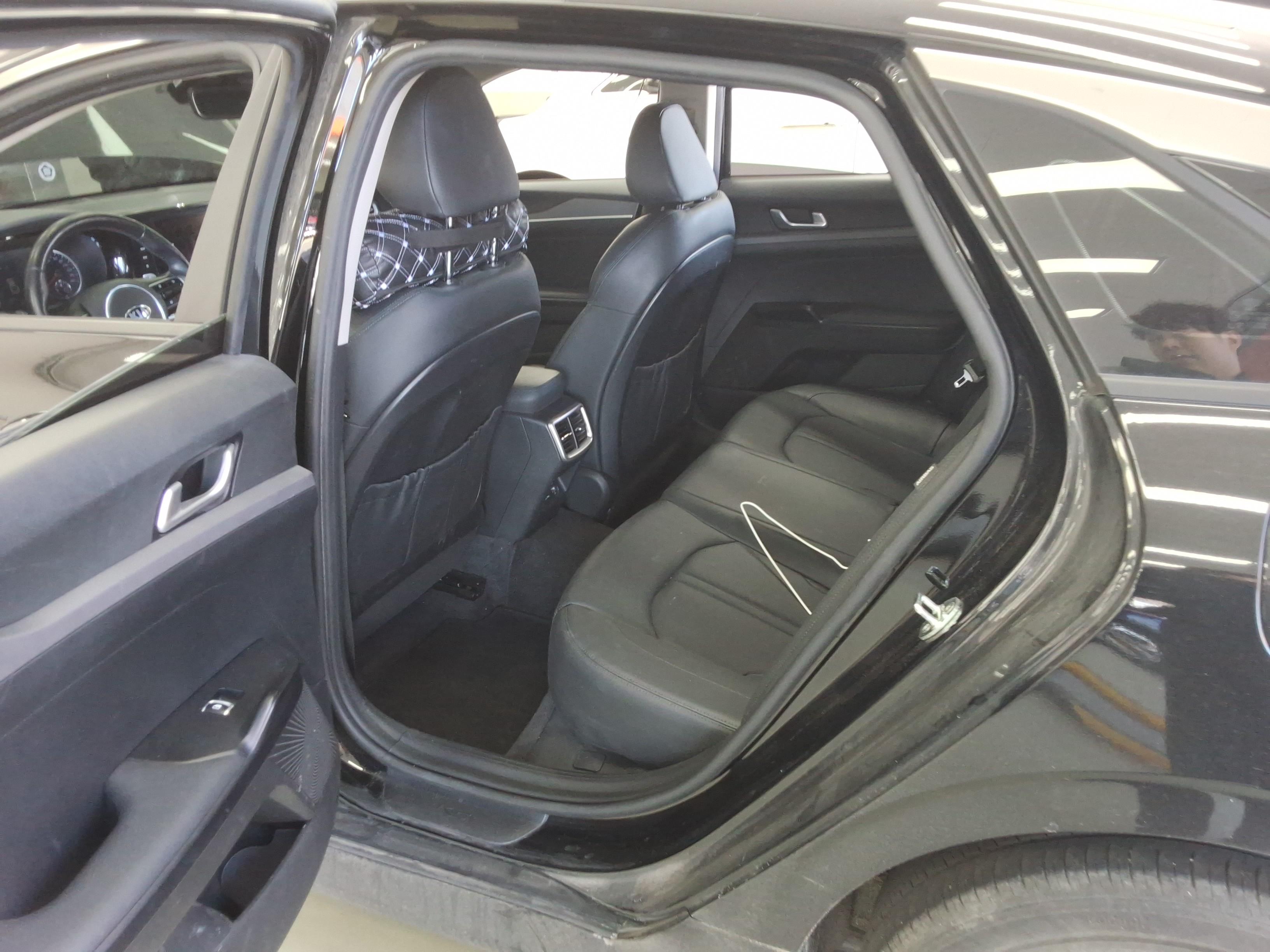 Kia K5 2021 - Image 10