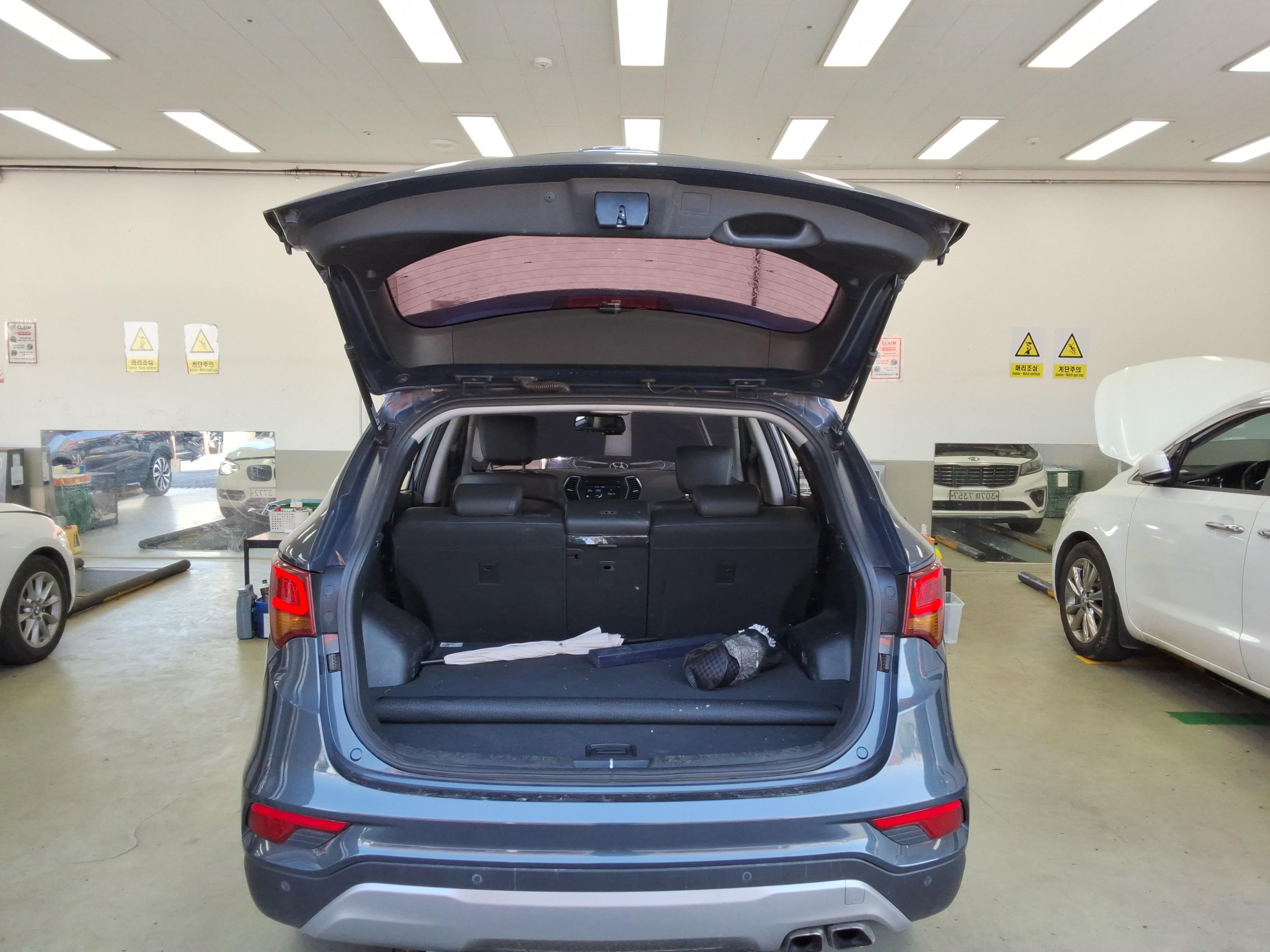 Hyundai Santa Fe 2017 - Image 14