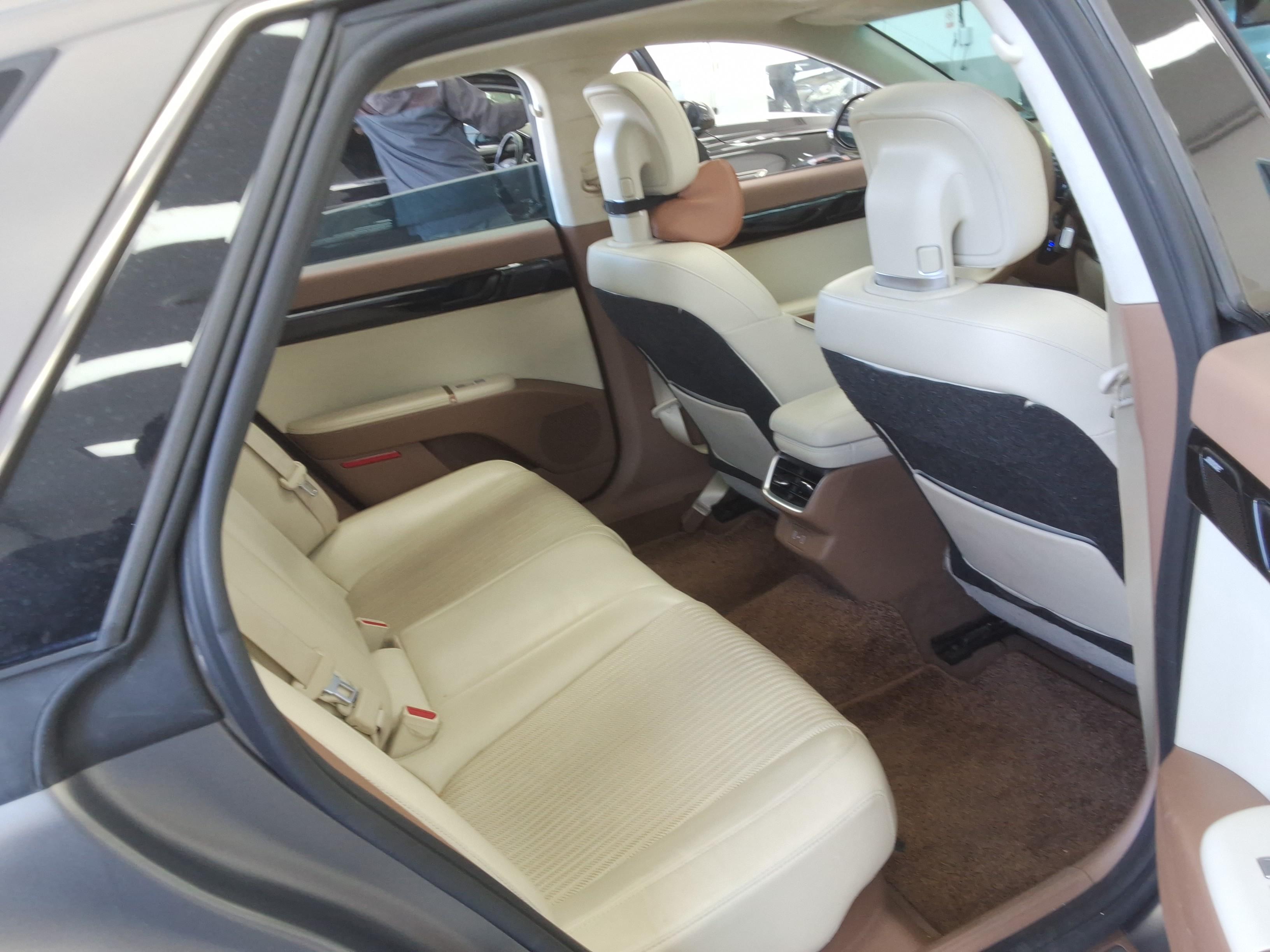 هيونداي أزيرا