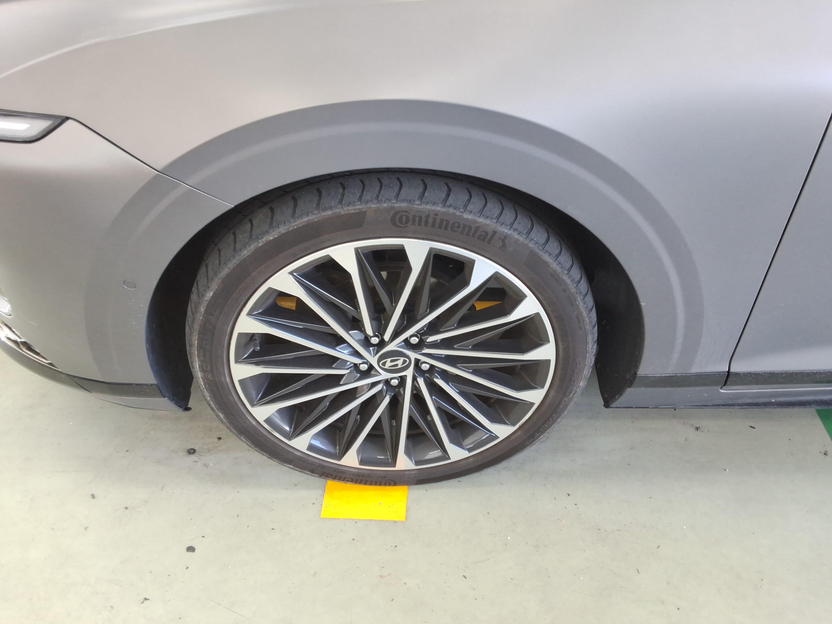 هيونداي أزيرا