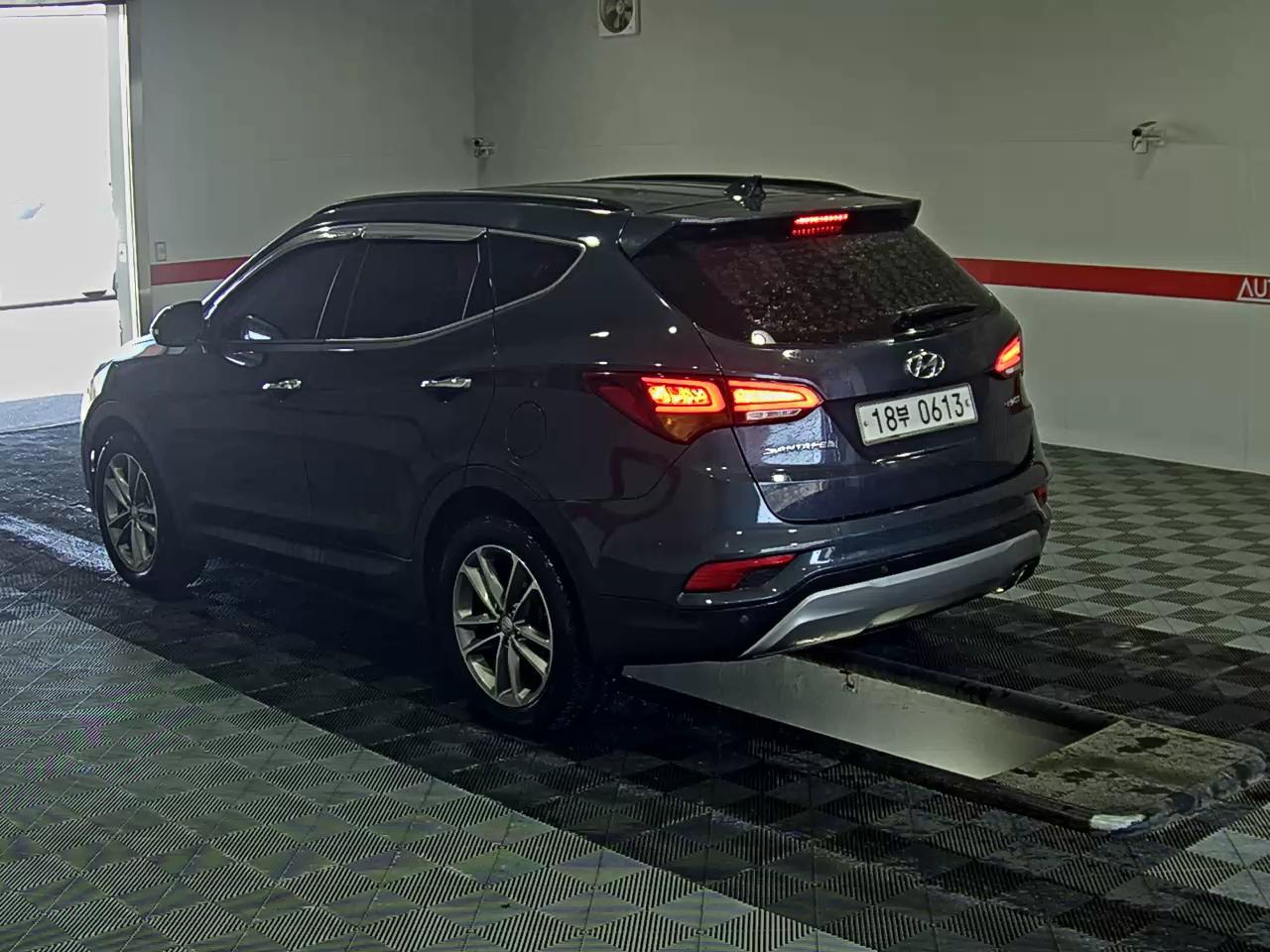 Hyundai Santa Fe 2017 - Image 5