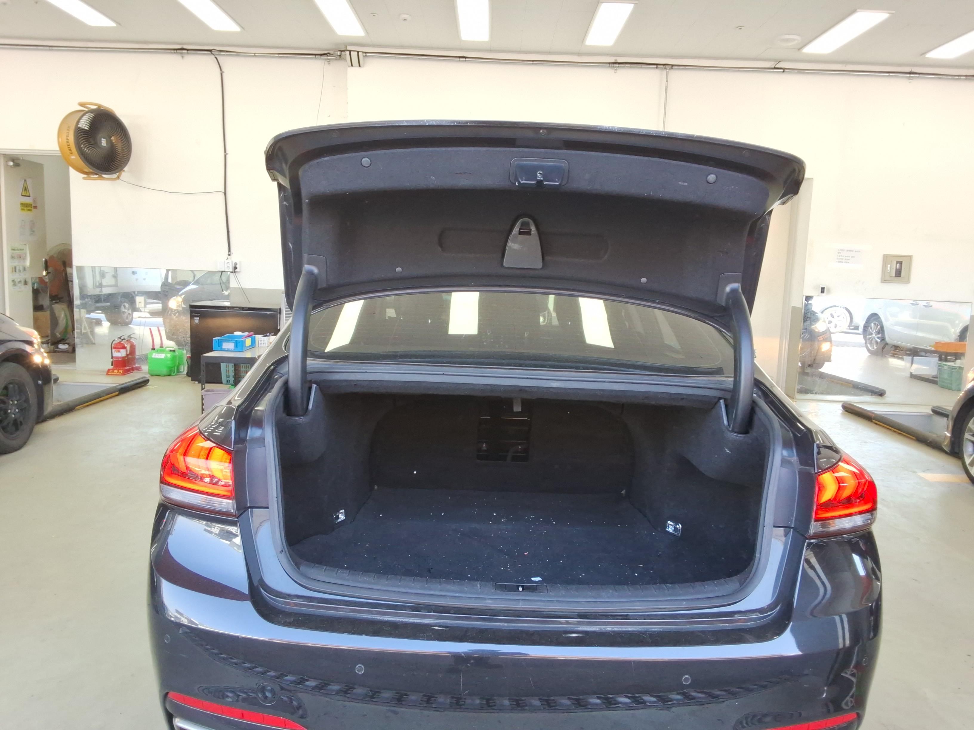 Genesis G80 - 15