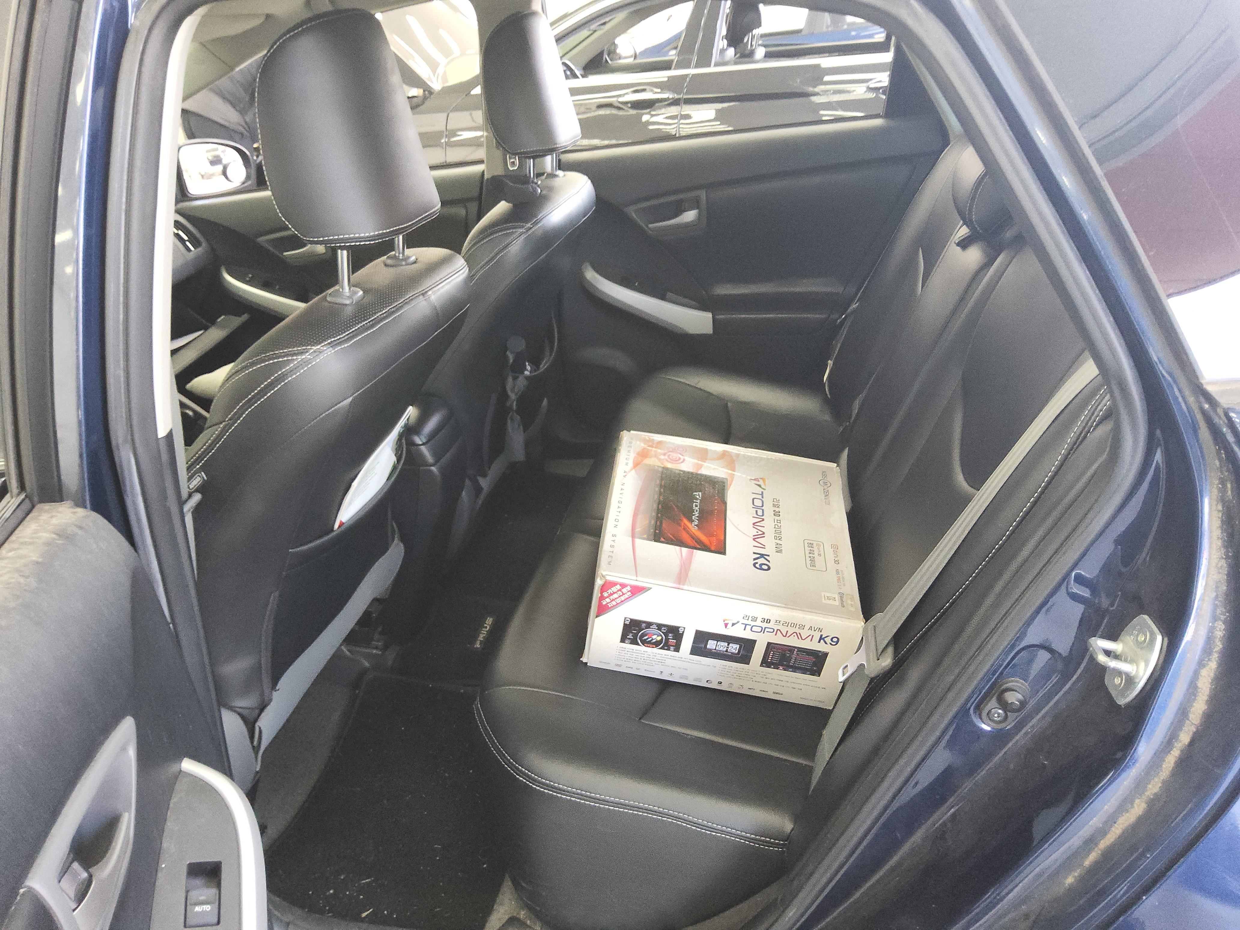 Toyota Prius - 11