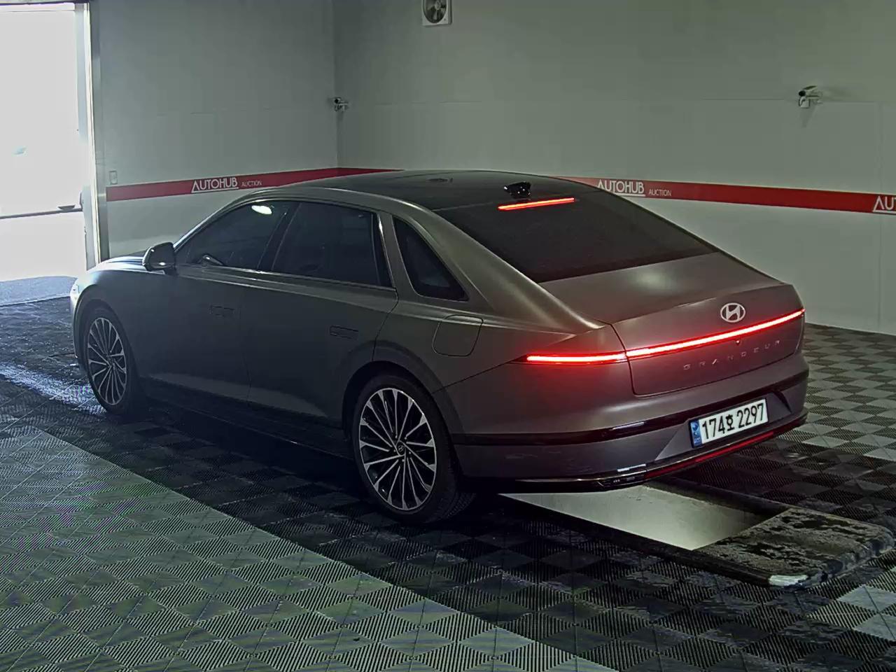 هيونداي أزيرا