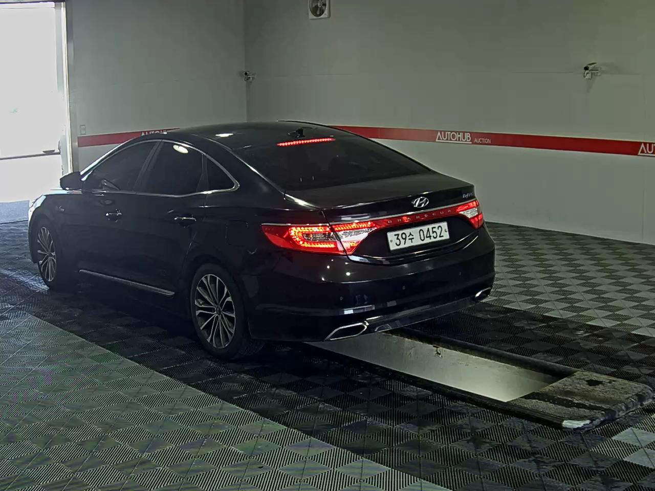 Hyundai Grandeur - 5