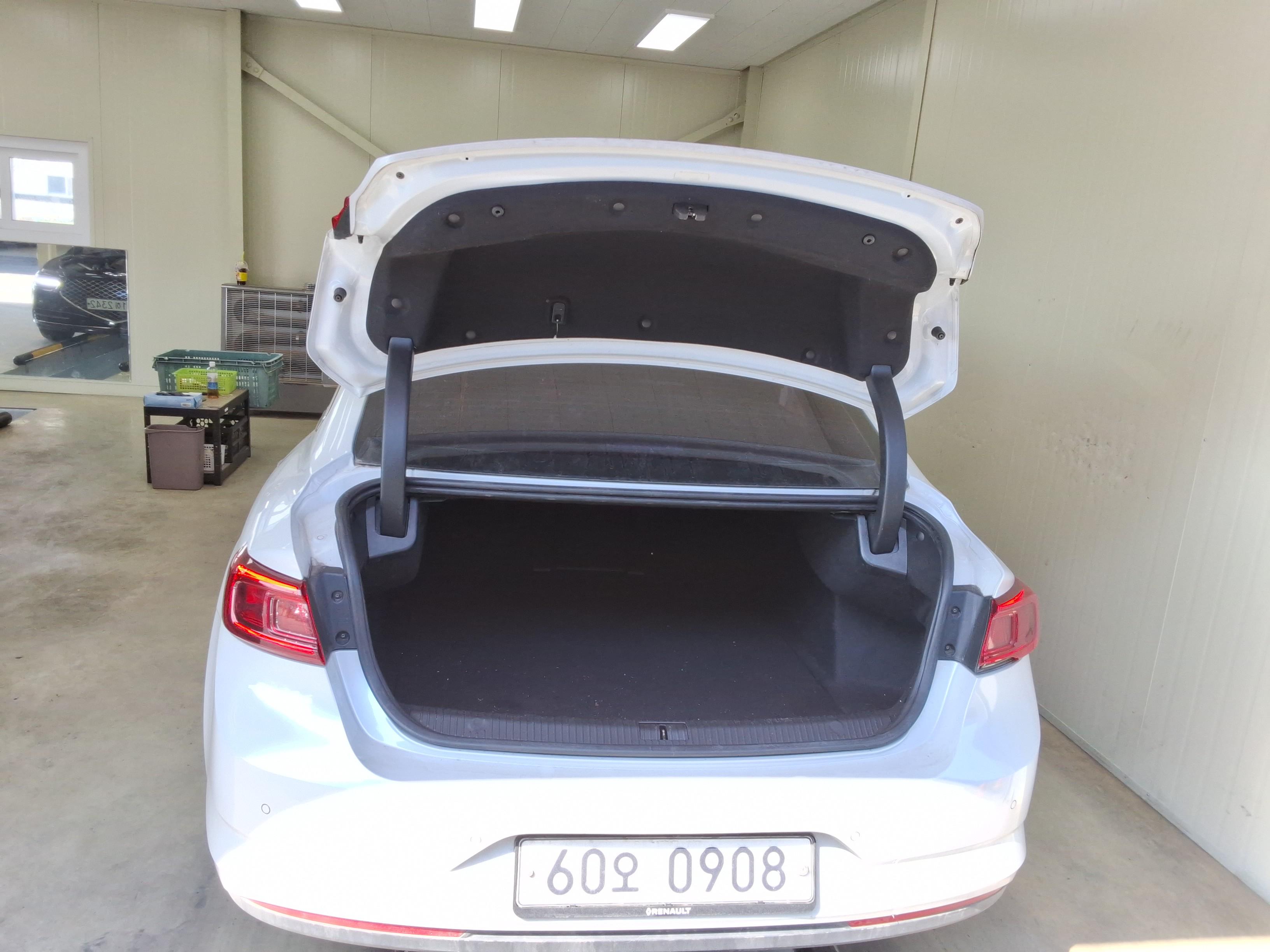Renault Samsung SM6 - 12