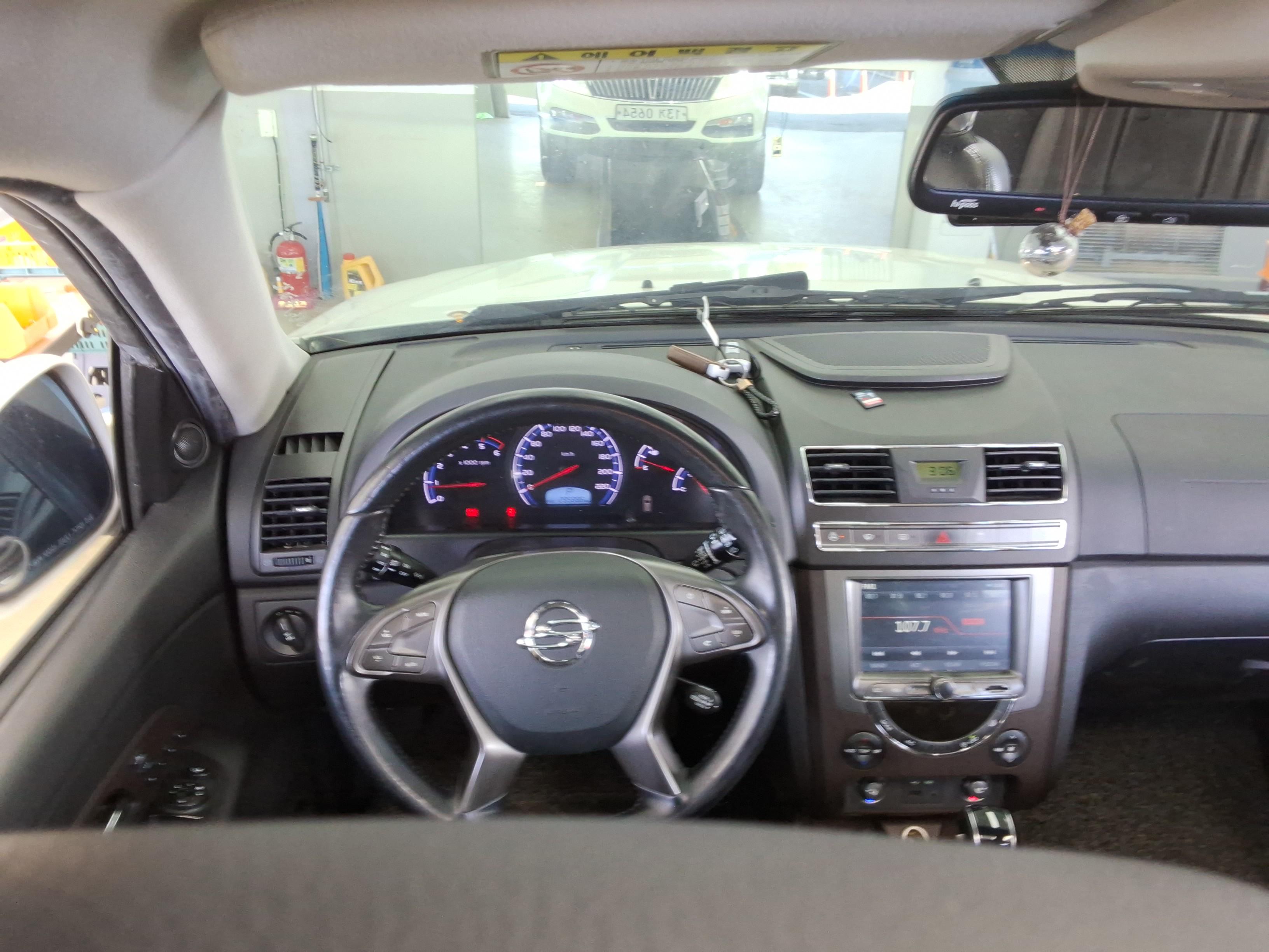 KG Mobility Rexton 2015 - Image 11