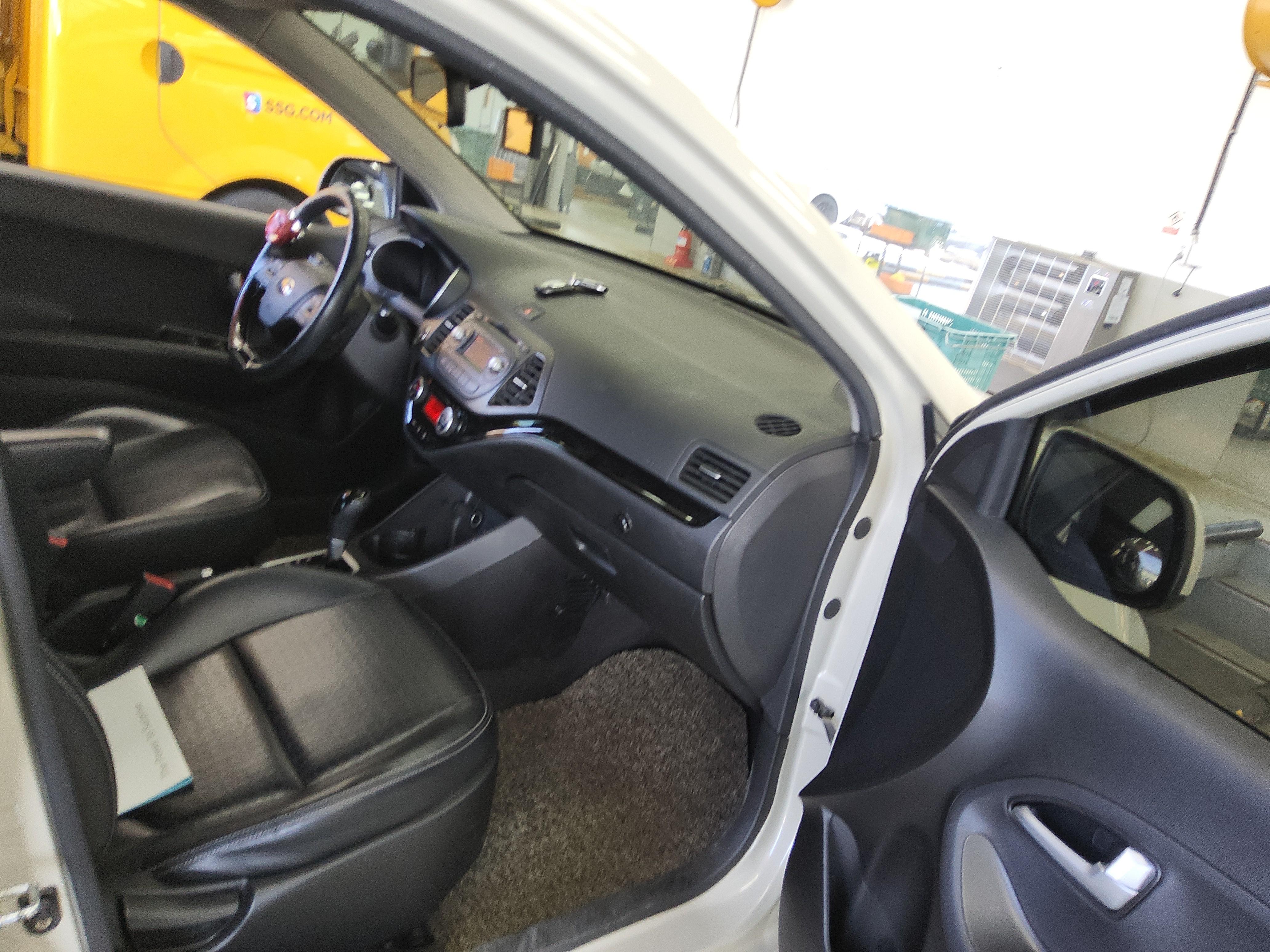 Kia Morning 2016 - Image 14