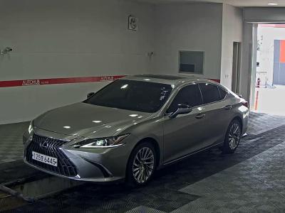 Lexus ES 2023 | kocars