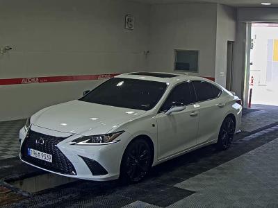 Lexus ES 2024 | kocars